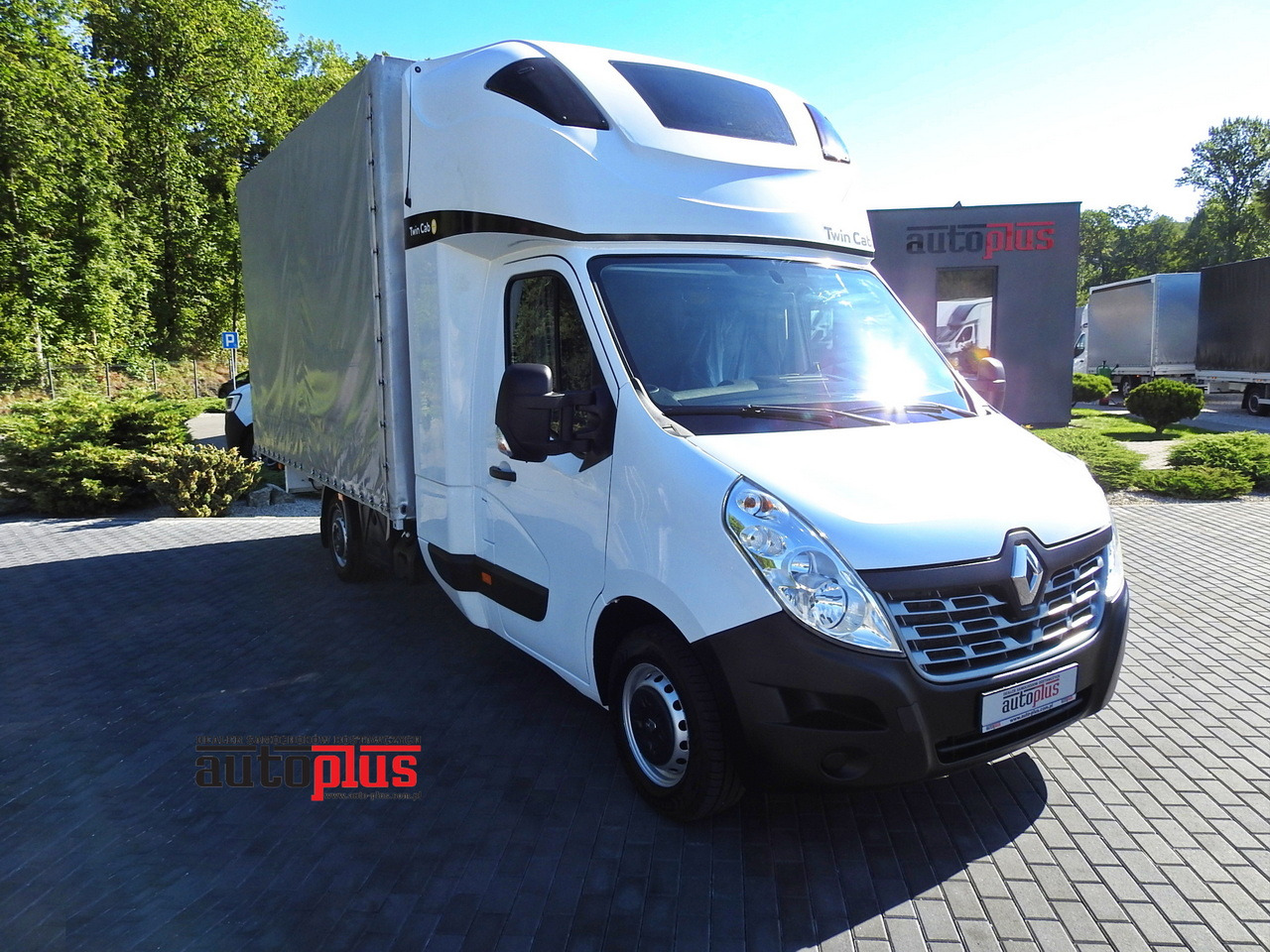 RENAULT MASTER TARPAULIN 8 PALLETS WEBASTO CRUISE CONTROL AIR CONDITIONING PNEUMATICS 170HP - Furgão de toldo: foto 1 RENAULT MASTER TARPAULIN 8 PALLETS WEBASTO CRUISE CONTROL AIR CONDITIONING PNEUMATICS 170HP - Furgão de toldo: foto 1