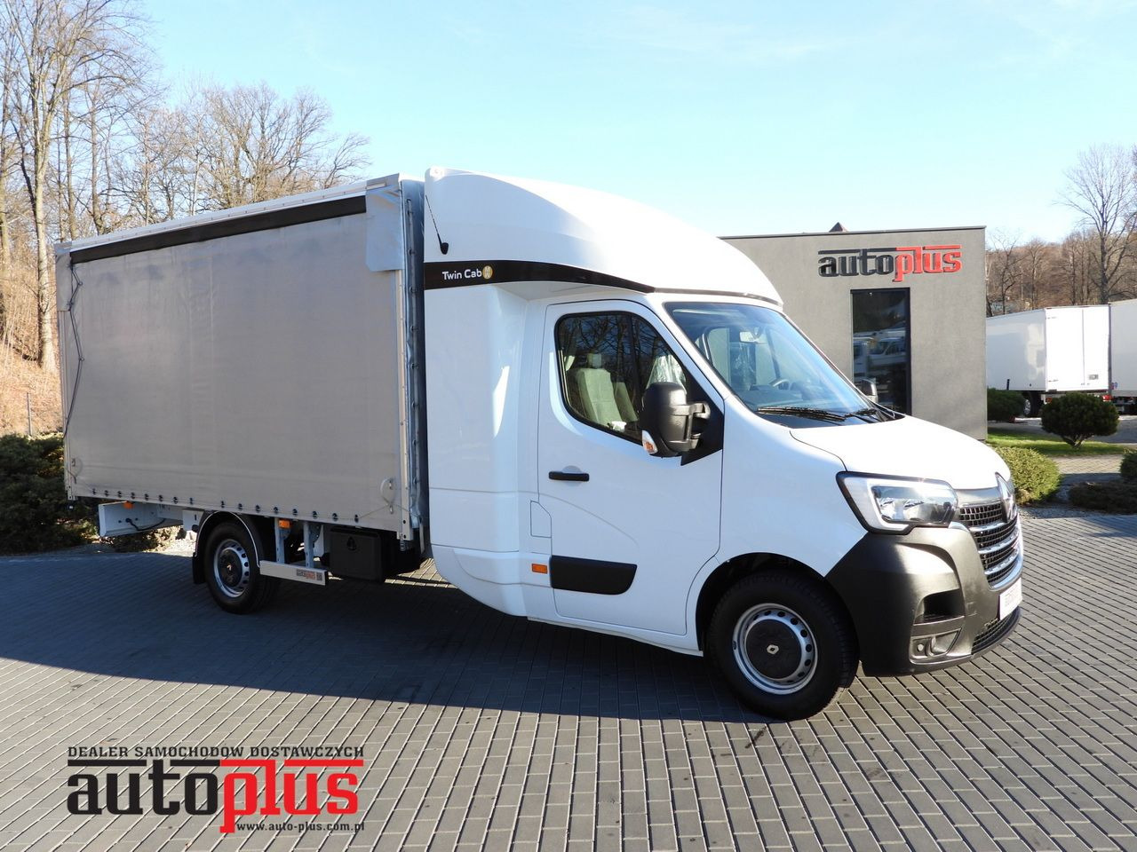 RENAULT MASTER TARPAULIN 8 PALLETS WEBASTO CRUISE CONTROL LED LIGHTS AIR CONDITIONING 165HP - Furgão de toldo: foto 1 RENAULT MASTER TARPAULIN 8 PALLETS WEBASTO CRUISE CONTROL LED LIGHTS AIR CONDITIONING 165HP - Furgão de toldo: foto 1
