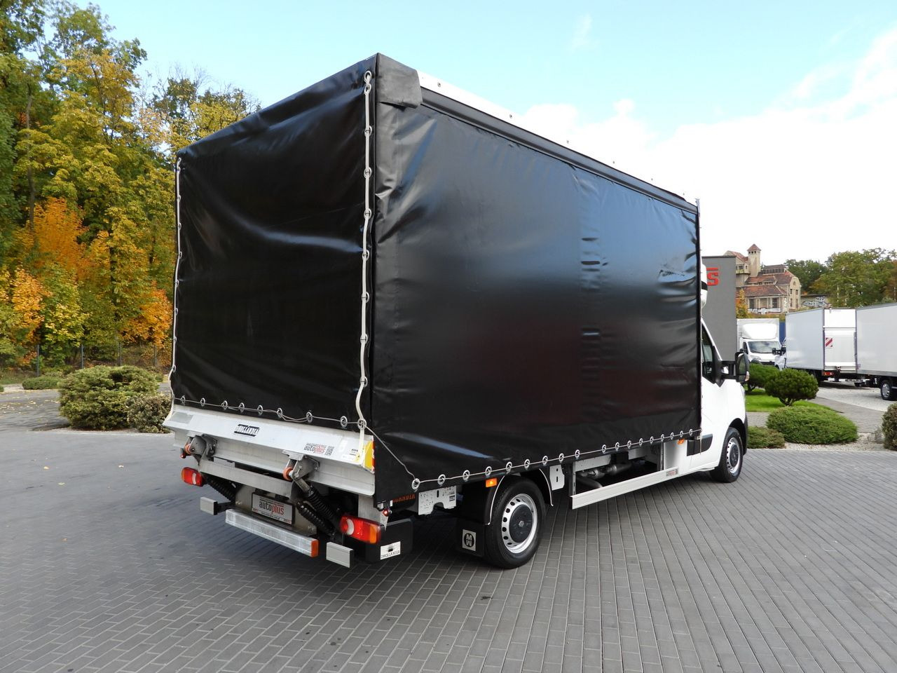 RENAULT MASTER TARPAULIN LIFT 10 PALLETS CRUISE CONTROL LED LIGHTS AIR CONDITIONING 165HP - Furgão de toldo: foto 3 RENAULT MASTER TARPAULIN LIFT 10 PALLETS CRUISE CONTROL LED LIGHTS AIR CONDITIONING 165HP - Furgão de toldo: foto 3