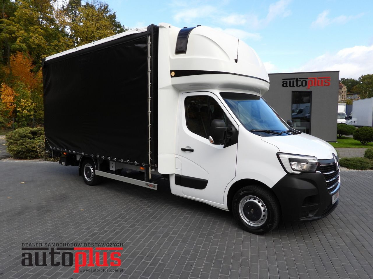 RENAULT MASTER TARPAULIN LIFT 10 PALLETS CRUISE CONTROL LED LIGHTS AIR CONDITIONING 165HP - Furgão de toldo: foto 1 RENAULT MASTER TARPAULIN LIFT 10 PALLETS CRUISE CONTROL LED LIGHTS AIR CONDITIONING 165HP - Furgão de toldo: foto 1