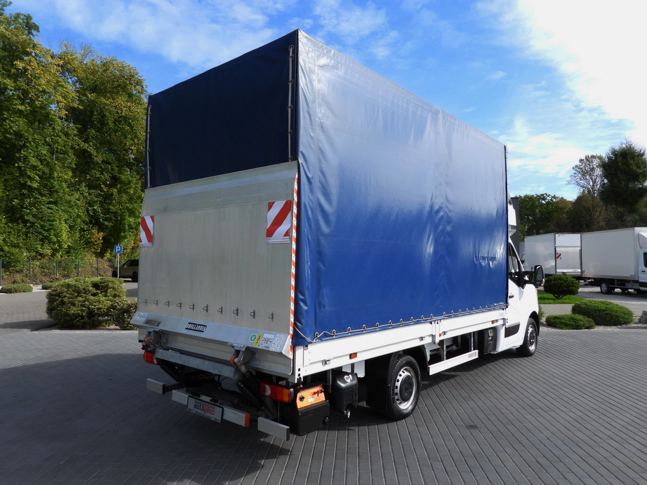 RENAULT MASTER TARPAULIN LIFT 9 PALLETS WEBASTO CRUISE CONTROL LED LIGHTS PNEUMATICS AIR CONDITIONING 165HP - Furgão de toldo: foto 3 RENAULT MASTER TARPAULIN LIFT 9 PALLETS WEBASTO CRUISE CONTROL LED LIGHTS PNEUMATICS AIR CONDITIONING 165HP - Furgão de toldo: foto 3