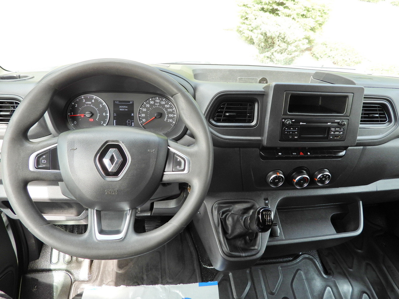 RENAULT MASTER TIPPER CRUISE CONTROL LED LIGHTS TWIN WHEELS AIR CONDITIONING 130HP - Furgão basculante: foto 2 RENAULT MASTER TIPPER CRUISE CONTROL LED LIGHTS TWIN WHEELS AIR CONDITIONING 130HP - Furgão basculante: foto 2