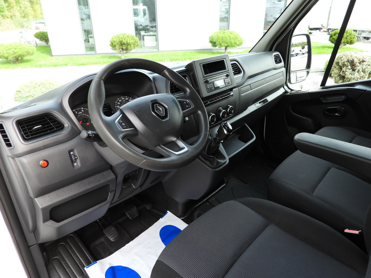 RENAULT MASTER TIPPER CRUISE CONTROL LED LIGHTS TWIN WHEELS AIR CONDITIONING 130HP - Furgão basculante: foto 3 RENAULT MASTER TIPPER CRUISE CONTROL LED LIGHTS TWIN WHEELS AIR CONDITIONING 130HP - Furgão basculante: foto 3