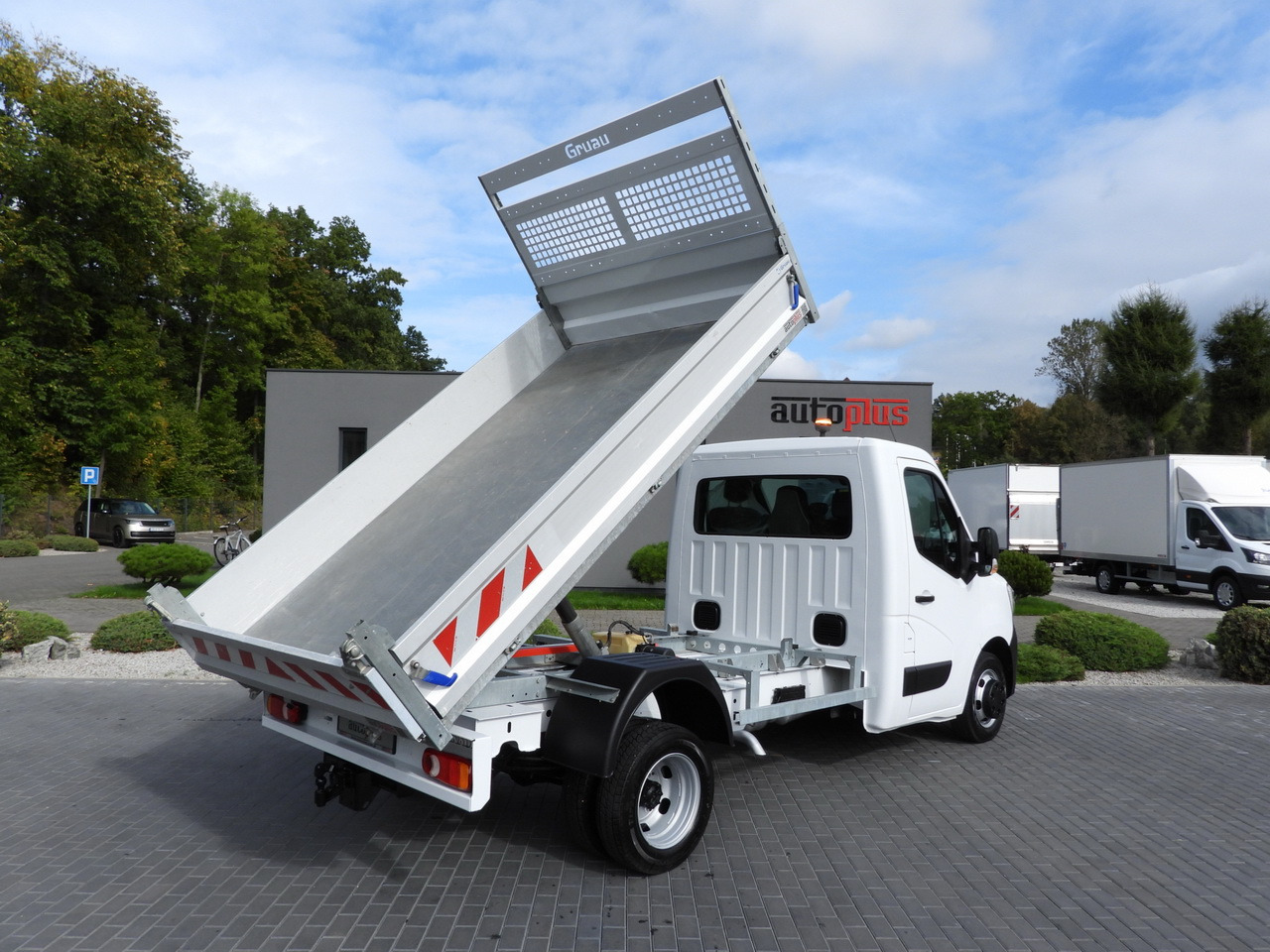 RENAULT MASTER TIPPER CRUISE CONTROL LED LIGHTS TWIN WHEELS AIR CONDITIONING 130HP - Furgão basculante: foto 4 RENAULT MASTER TIPPER CRUISE CONTROL LED LIGHTS TWIN WHEELS AIR CONDITIONING 130HP - Furgão basculante: foto 4