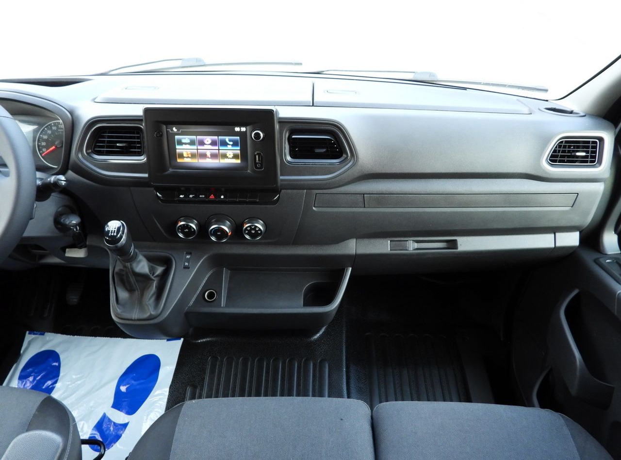 Furgão basculante RENAULT MASTER TIPPER DOUBLE CABIN DOKA 7 SEATS CRUISE CONTROL NAVIGATION LED LIGHTS AIR CONDITIONING  145HP: foto 29