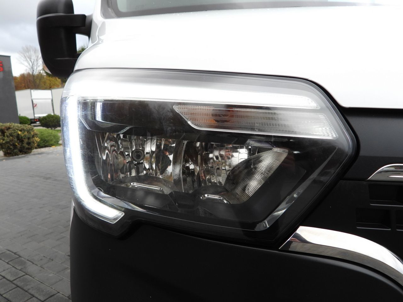 Furgão basculante RENAULT MASTER TIPPER DOUBLE CABIN DOKA 7 SEATS CRUISE CONTROL NAVIGATION LED LIGHTS AIR CONDITIONING  145HP: foto 19