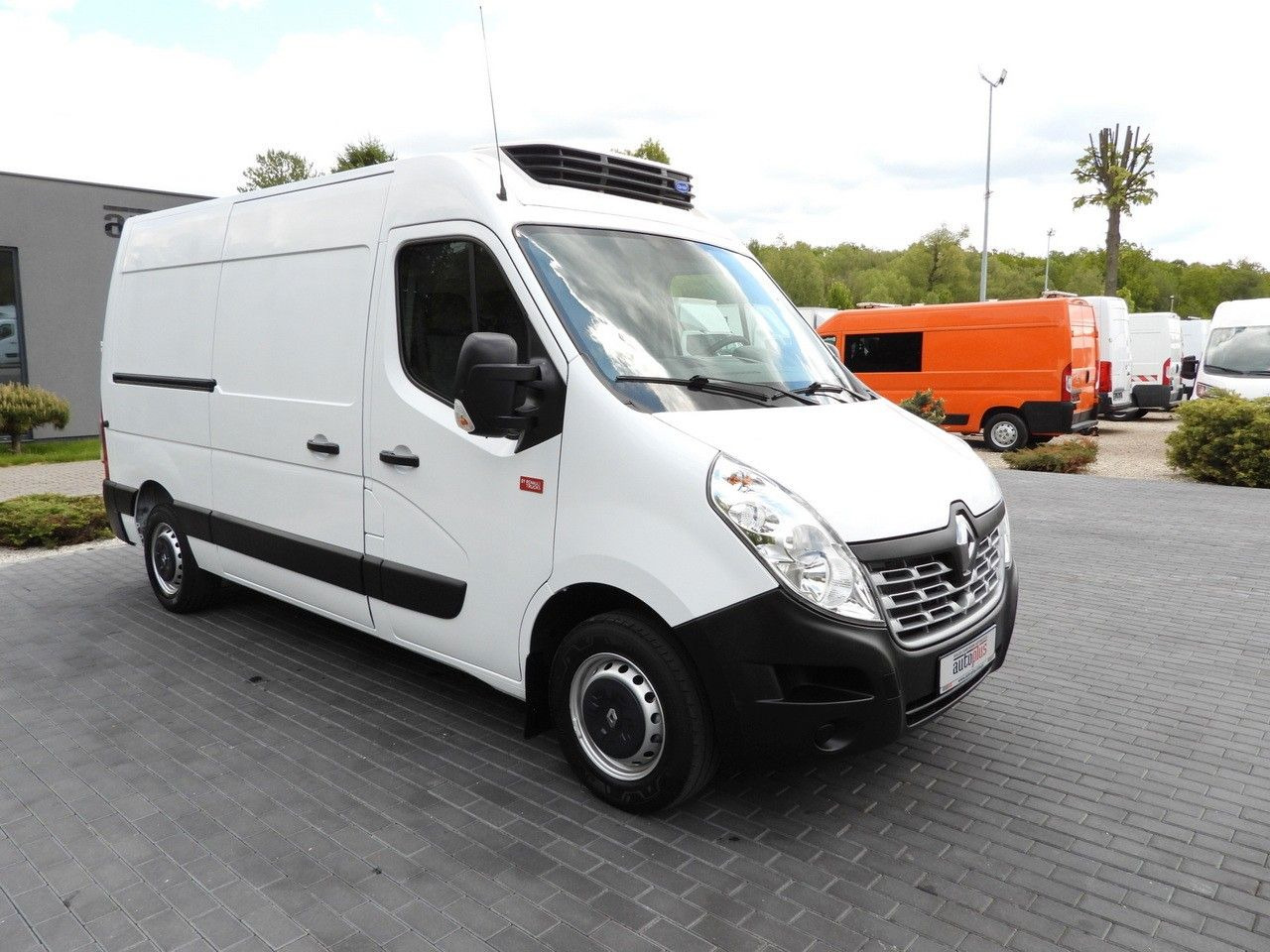 Renault MASTER KÜHLKASTENWAGEN -20*C TEMPOMAT Renault MASTER KÜHLKASTENWAGEN -20*C TEMPOMAT - Carrinha frigorífica: foto 4 Renault MASTER KÜHLKASTENWAGEN -20*C TEMPOMAT Renault MASTER KÜHLKASTENWAGEN -20*C TEMPOMAT - Carrinha frigorífica: foto 4