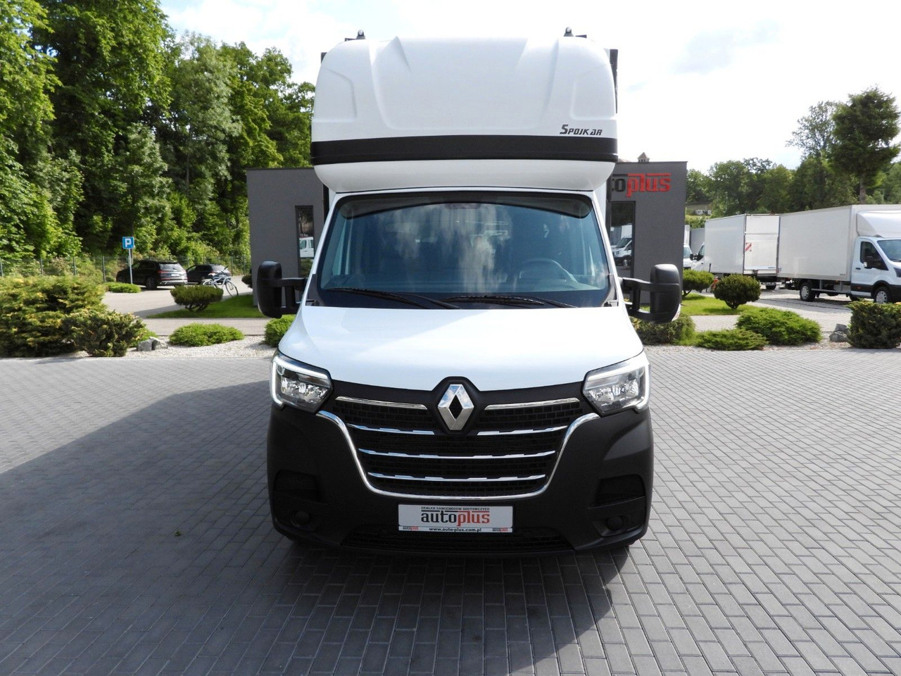 Renault MASTER PRITSCHE PLANE 10 PALETTEN WEBASTO A/C - Furgão de toldo: foto 5 Renault MASTER PRITSCHE PLANE 10 PALETTEN WEBASTO A/C - Furgão de toldo: foto 5