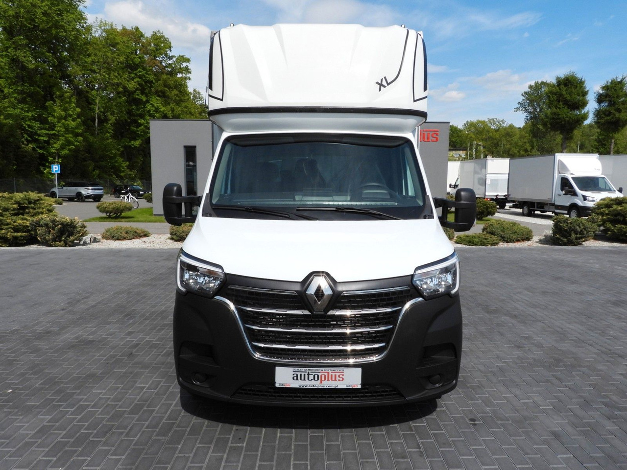 Renault MASTER PRITSCHE PLANE 10 PALETTEN WEBASTO A/C - Furgão de toldo: foto 5 Renault MASTER PRITSCHE PLANE 10 PALETTEN WEBASTO A/C - Furgão de toldo: foto 5