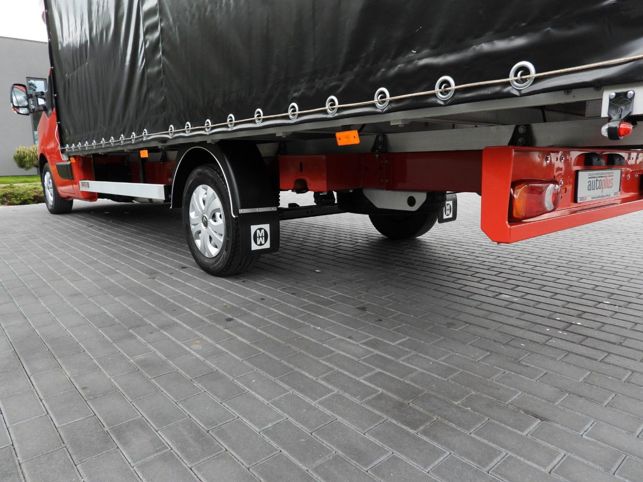 Locação de  Renault MASTER  PRITSCHE PLANE 10 PALETTEN WEBASTO A/C Renault MASTER  PRITSCHE PLANE 10 PALETTEN WEBASTO A/C: foto 14