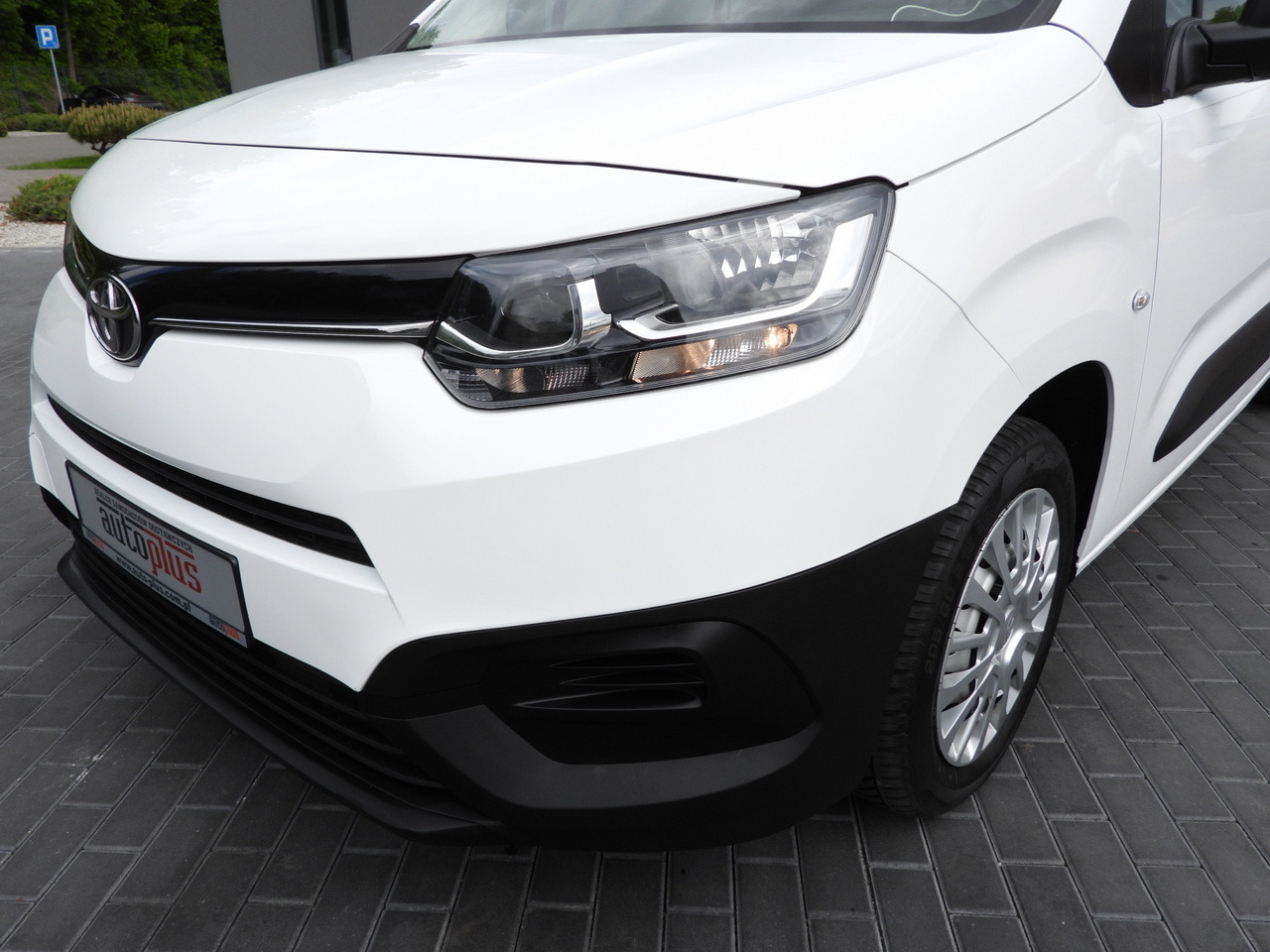 Locação de TOYOTA PROACE CITY REFRIGERATOR VAN -15*C POWER SUPPLY 230V CRUISE CONTROL AIR CONDITIONING 100HP TOYOTA PROACE CITY REFRIGERATOR VAN -15*C POWER SUPPLY 230V CRUISE CONTROL AIR CONDITIONING 100HP: foto 17 Locação de TOYOTA PROACE CITY REFRIGERATOR VAN -15*C POWER SUPPLY 230V CRUISE CONTROL AIR CONDITIONING 100HP TOYOTA PROACE CITY REFRIGERATOR VAN -15*C POWER SUPPLY 230V CRUISE CONTROL AIR CONDITIONING 100HP: foto 17