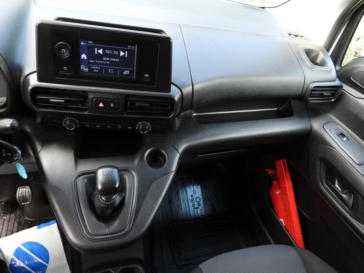 Locação de TOYOTA PROACE CITY REFRIGERATOR VAN -15*C POWER SUPPLY 230V CRUISE CONTROL AIR CONDITIONING 100HP TOYOTA PROACE CITY REFRIGERATOR VAN -15*C POWER SUPPLY 230V CRUISE CONTROL AIR CONDITIONING 100HP: foto 30 Locação de TOYOTA PROACE CITY REFRIGERATOR VAN -15*C POWER SUPPLY 230V CRUISE CONTROL AIR CONDITIONING 100HP TOYOTA PROACE CITY REFRIGERATOR VAN -15*C POWER SUPPLY 230V CRUISE CONTROL AIR CONDITIONING 100HP: foto 30