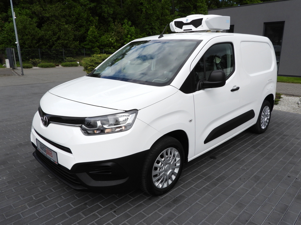 Locação de TOYOTA PROACE CITY REFRIGERATOR VAN -15*C POWER SUPPLY 230V CRUISE CONTROL AIR CONDITIONING 100HP TOYOTA PROACE CITY REFRIGERATOR VAN -15*C POWER SUPPLY 230V CRUISE CONTROL AIR CONDITIONING 100HP: foto 6 Locação de TOYOTA PROACE CITY REFRIGERATOR VAN -15*C POWER SUPPLY 230V CRUISE CONTROL AIR CONDITIONING 100HP TOYOTA PROACE CITY REFRIGERATOR VAN -15*C POWER SUPPLY 230V CRUISE CONTROL AIR CONDITIONING 100HP: foto 6