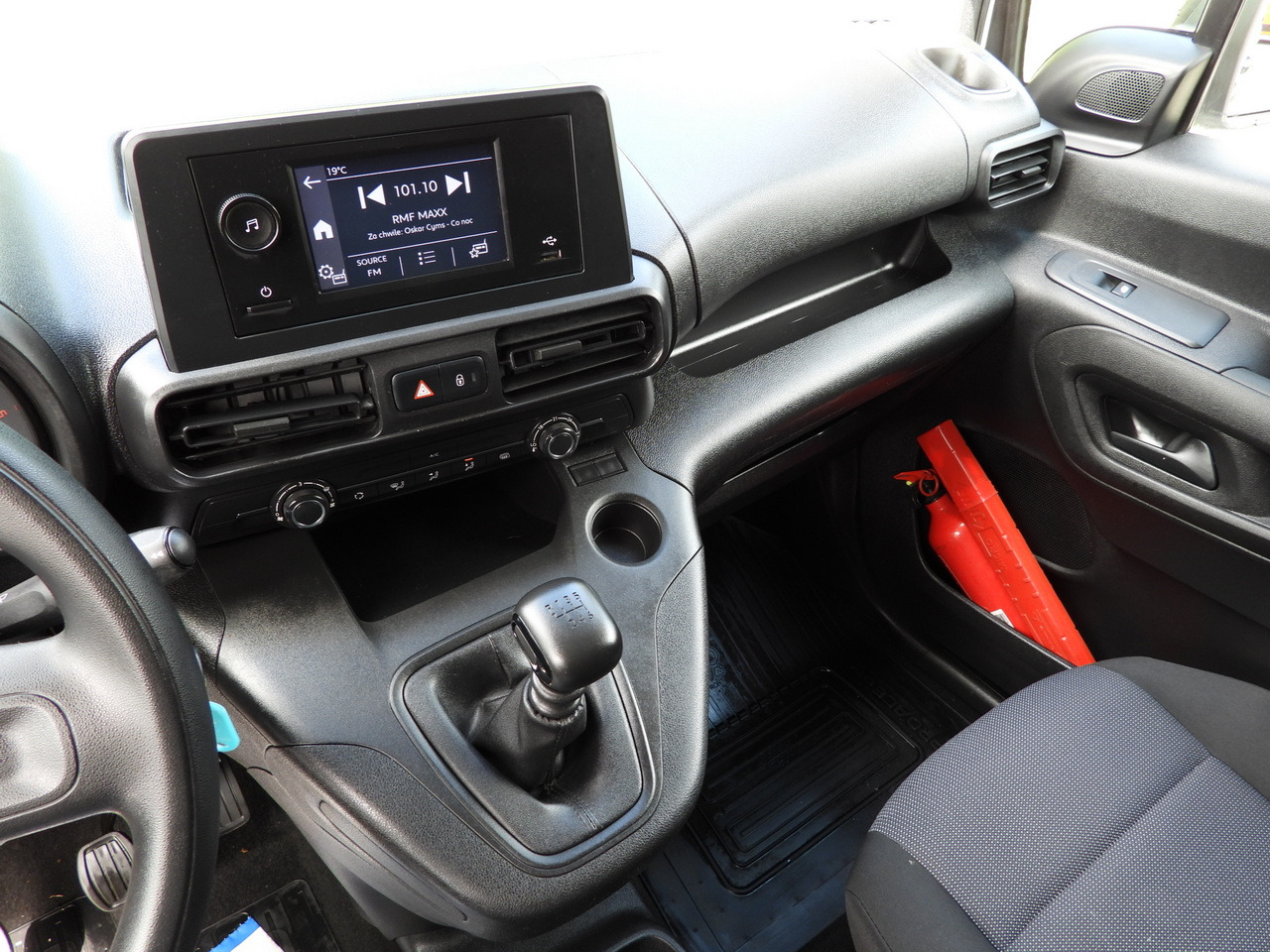 Locação de TOYOTA PROACE CITY REFRIGERATOR VAN -15*C POWER SUPPLY 230V CRUISE CONTROL AIR CONDITIONING 100HP TOYOTA PROACE CITY REFRIGERATOR VAN -15*C POWER SUPPLY 230V CRUISE CONTROL AIR CONDITIONING 100HP: foto 29 Locação de TOYOTA PROACE CITY REFRIGERATOR VAN -15*C POWER SUPPLY 230V CRUISE CONTROL AIR CONDITIONING 100HP TOYOTA PROACE CITY REFRIGERATOR VAN -15*C POWER SUPPLY 230V CRUISE CONTROL AIR CONDITIONING 100HP: foto 29