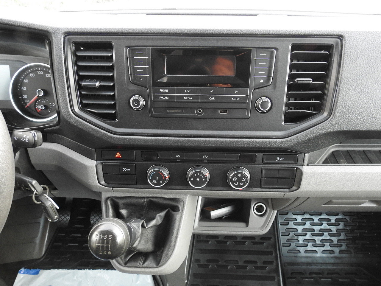 Furgão VOLKSWAGEN CRAFTER 4X4 4MOTION BOX DELIVERY VAN 7 SEATS AIR CONDITIONING  140HP: foto 34