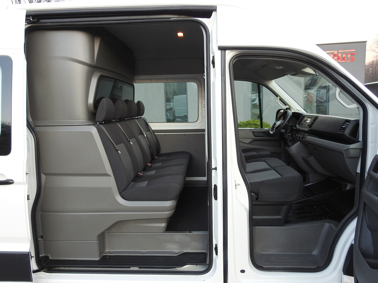 Furgão VOLKSWAGEN CRAFTER 4X4 4MOTION BOX DELIVERY VAN 7 SEATS AIR CONDITIONING  140HP: foto 38