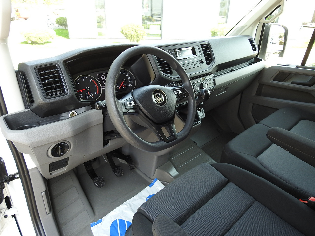 VOLKSWAGEN CRAFTER TARPAULIN 10 PALLETS WEBASTO CRUISE CONTROL AIR CONDITIONING LED LIGHTS 180HP - Furgão de toldo: foto 2 VOLKSWAGEN CRAFTER TARPAULIN 10 PALLETS WEBASTO CRUISE CONTROL AIR CONDITIONING LED LIGHTS 180HP - Furgão de toldo: foto 2