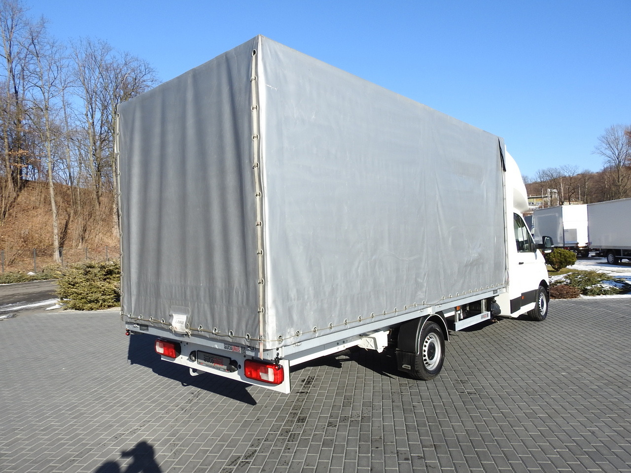 VOLKSWAGEN CRAFTER TARPAULIN 10 PALLETS WEBASTO CRUISE CONTROL AIR CONDITIONING LED LIGHTS PNEUMATICS  180HP - Furgão de toldo: foto 3 VOLKSWAGEN CRAFTER TARPAULIN 10 PALLETS WEBASTO CRUISE CONTROL AIR CONDITIONING LED LIGHTS PNEUMATICS  180HP - Furgão de toldo: foto 3