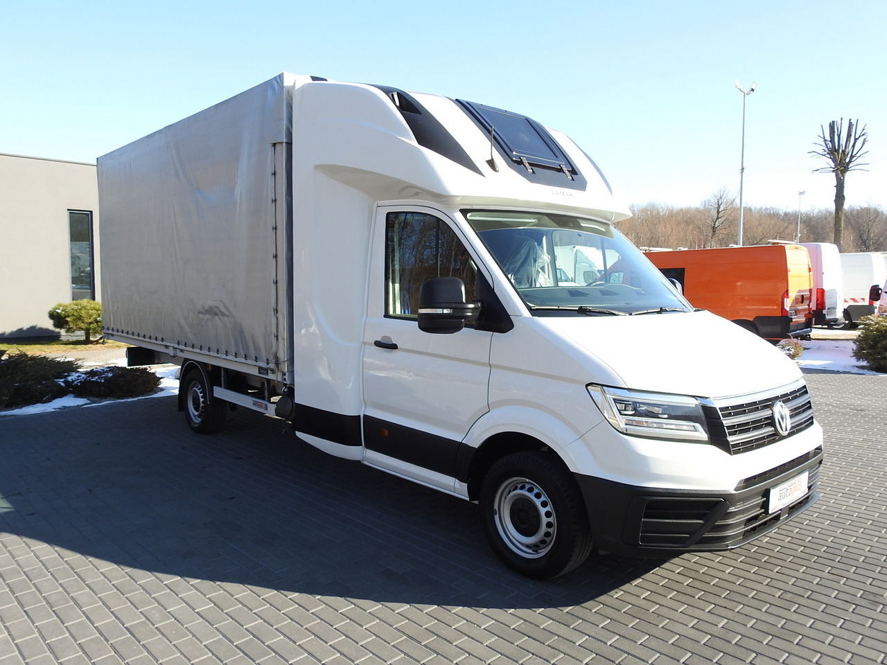 VOLKSWAGEN CRAFTER TARPAULIN 10 PALLETS WEBASTO CRUISE CONTROL AIR CONDITIONING LED LIGHTS PNEUMATICS  180HP - Furgão de toldo: foto 4 VOLKSWAGEN CRAFTER TARPAULIN 10 PALLETS WEBASTO CRUISE CONTROL AIR CONDITIONING LED LIGHTS PNEUMATICS  180HP - Furgão de toldo: foto 4