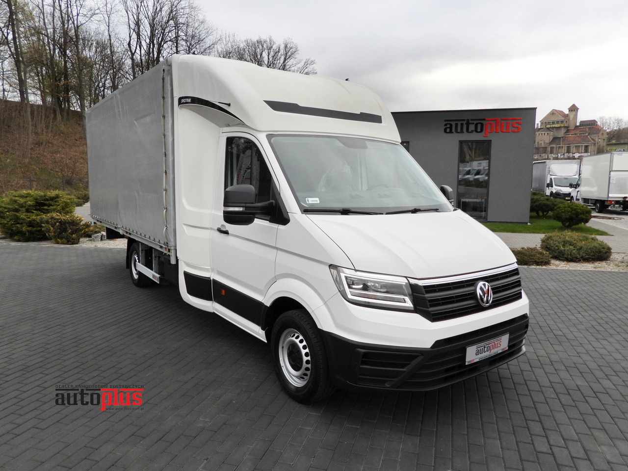 VOLKSWAGEN CRAFTER  TARPAULIN 10 PALLETS WEBASTO CRUISE CONTROL LED LIGHTS  180HP - Furgão de toldo: foto 1 VOLKSWAGEN CRAFTER  TARPAULIN 10 PALLETS WEBASTO CRUISE CONTROL LED LIGHTS  180HP - Furgão de toldo: foto 1