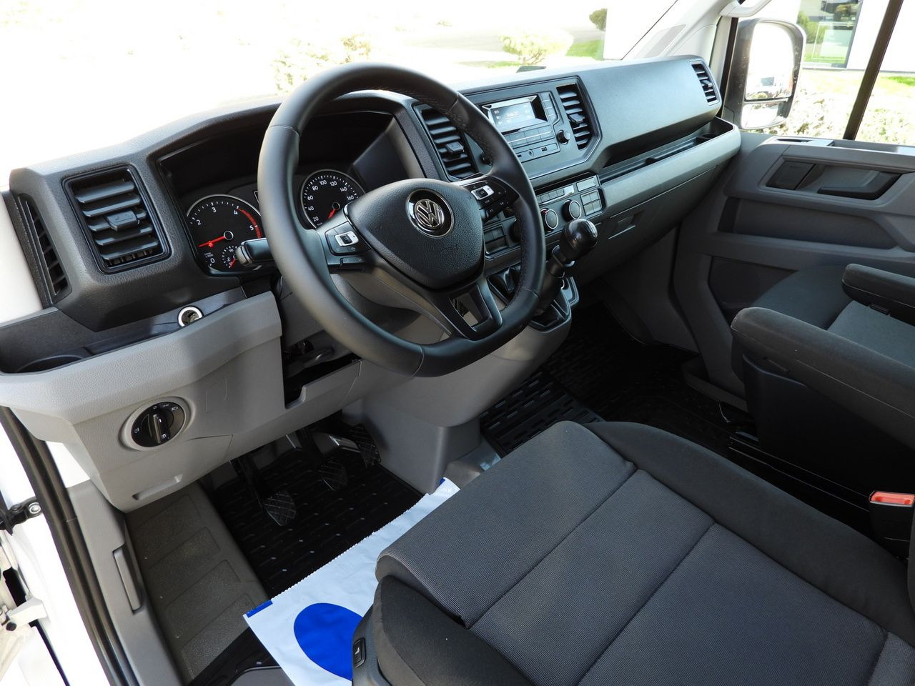 VOLKSWAGEN CRAFTER TARPAULIN 10 PALLETS WEBASTO CRUISE CONTROL LED LIGHTS 180HP - Furgão de toldo: foto 2 VOLKSWAGEN CRAFTER TARPAULIN 10 PALLETS WEBASTO CRUISE CONTROL LED LIGHTS 180HP - Furgão de toldo: foto 2