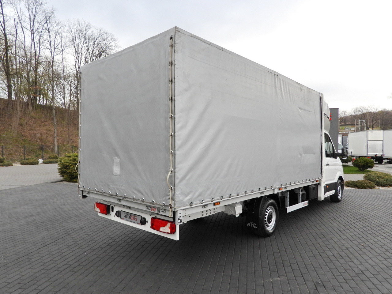 VOLKSWAGEN CRAFTER TARPAULIN 10 PALLETS WEBASTO CRUISE CONTROL LED LIGHTS 180HP - Furgão de toldo: foto 3 VOLKSWAGEN CRAFTER TARPAULIN 10 PALLETS WEBASTO CRUISE CONTROL LED LIGHTS 180HP - Furgão de toldo: foto 3
