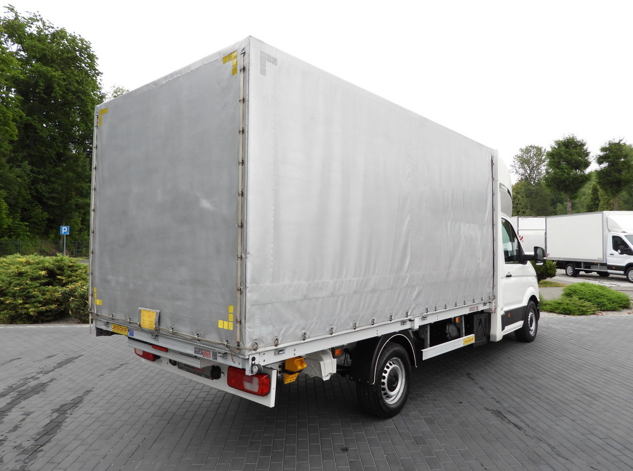 VOLKSWAGEN CRAFTER TARPAULIN 8 PALLETS WEBASTO CRUISE CONTROL LED LIGHTS AIR CONDITIONING 180HP - Furgão de toldo: foto 3 VOLKSWAGEN CRAFTER TARPAULIN 8 PALLETS WEBASTO CRUISE CONTROL LED LIGHTS AIR CONDITIONING 180HP - Furgão de toldo: foto 3