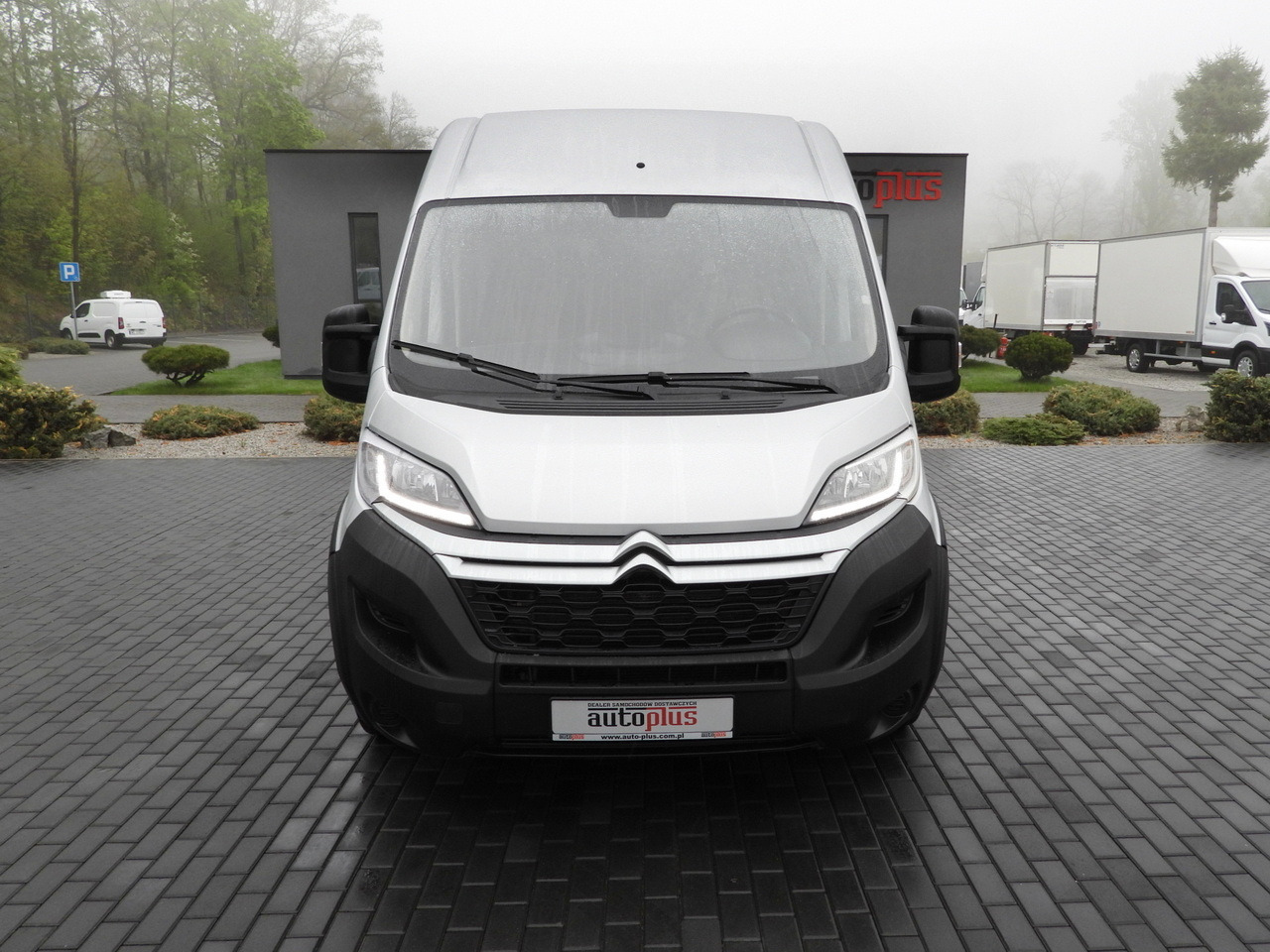 CITROEN JUMPER BOX DELIVERY VAN 7 SEATS CRUISE CONTROL LED LIGHTS AIR CONDITIONING 165HP - Veículo comercial: foto 5 CITROEN JUMPER BOX DELIVERY VAN 7 SEATS CRUISE CONTROL LED LIGHTS AIR CONDITIONING 165HP - Veículo comercial: foto 5