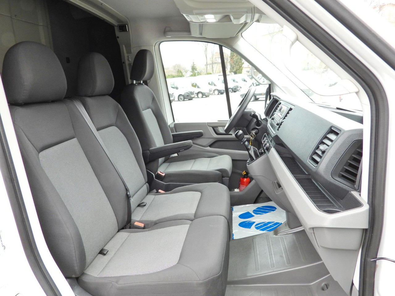 Locação de  Volkswagen CRAFTER  PRITSCHE PLANE 10 PALETTEN WEBASTO Volkswagen CRAFTER  PRITSCHE PLANE 10 PALETTEN WEBASTO: foto 26