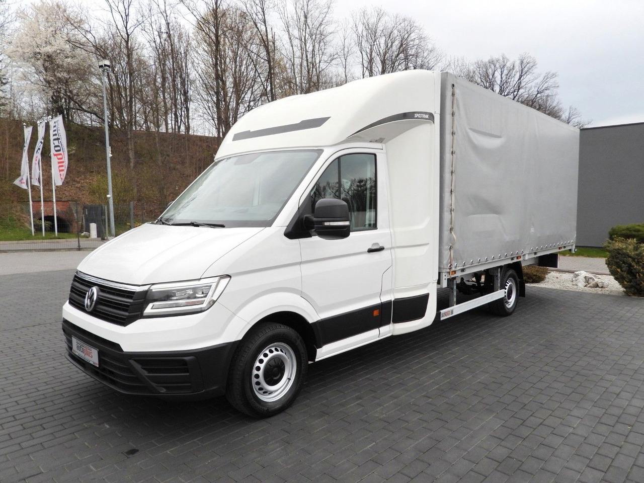 Locação de  Volkswagen CRAFTER  PRITSCHE PLANE 10 PALETTEN WEBASTO Volkswagen CRAFTER  PRITSCHE PLANE 10 PALETTEN WEBASTO: foto 6