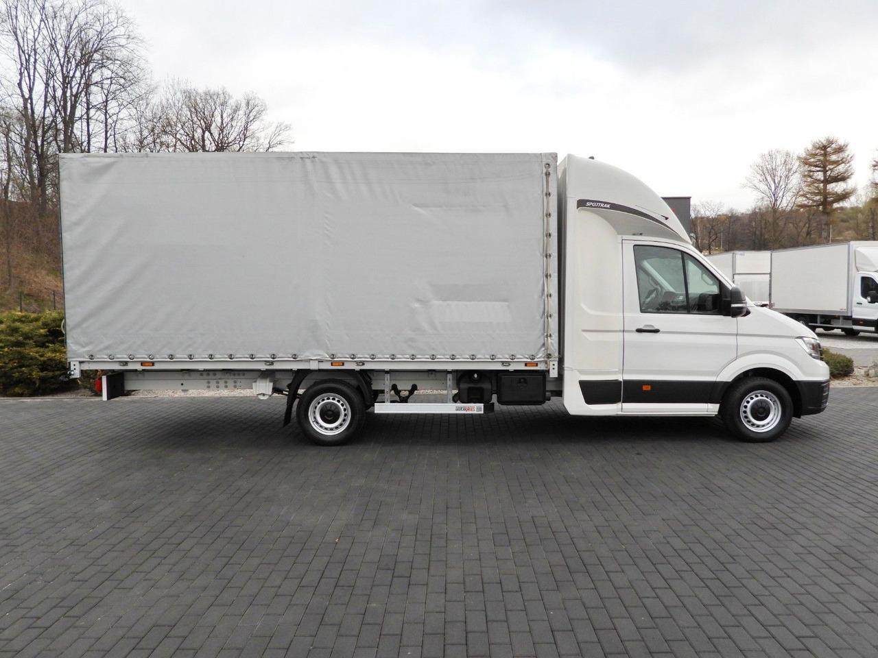 Locação de  Volkswagen CRAFTER  PRITSCHE PLANE 10 PALETTEN WEBASTO Volkswagen CRAFTER  PRITSCHE PLANE 10 PALETTEN WEBASTO: foto 7