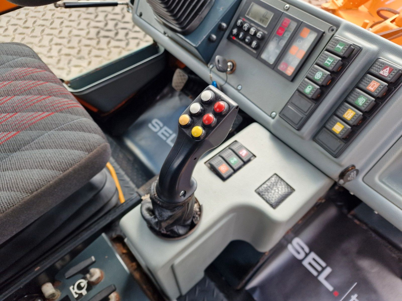 Varredora urbana BokiMobil 1151 Schneepflug: foto 32 Varredora urbana BokiMobil 1151 Schneepflug: foto 32