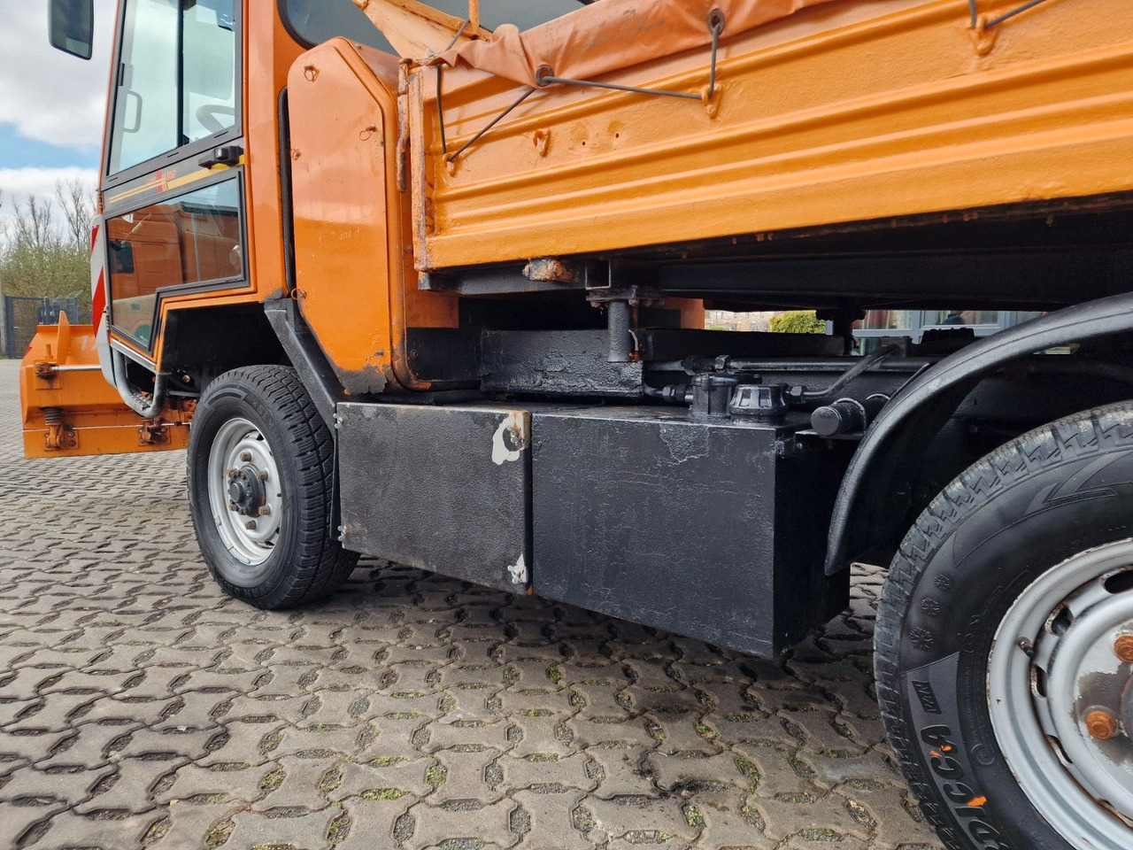Varredora urbana BokiMobil 1151 Schneepflug: foto 11 Varredora urbana BokiMobil 1151 Schneepflug: foto 11