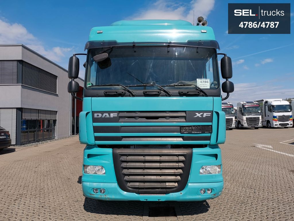 DAF XF 105.460 / Intarder / 4 Stock / KOMPLETT ! DAF XF 105.460 / Intarder / 4 Stock / KOMPLETT ! - Caminhão transporte de gado: foto 3 DAF XF 105.460 / Intarder / 4 Stock / KOMPLETT ! DAF XF 105.460 / Intarder / 4 Stock / KOMPLETT ! - Caminhão transporte de gado: foto 3