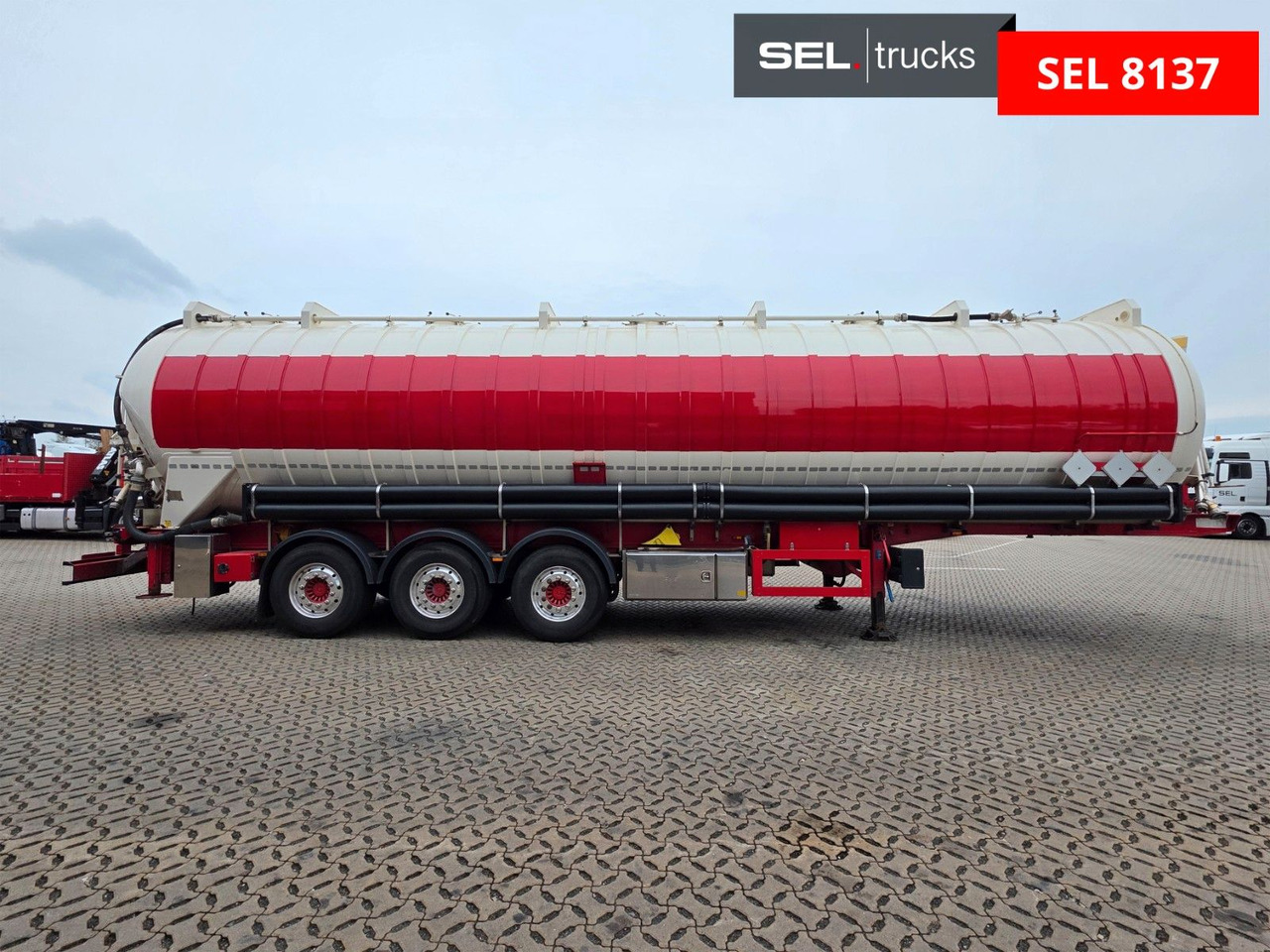 Feldbinder KIP 60.3 / Saug Druck / 60.000 l / ADR AT - Semirreboque silo: foto 4 Feldbinder KIP 60.3 / Saug Druck / 60.000 l / ADR AT - Semirreboque silo: foto 4
