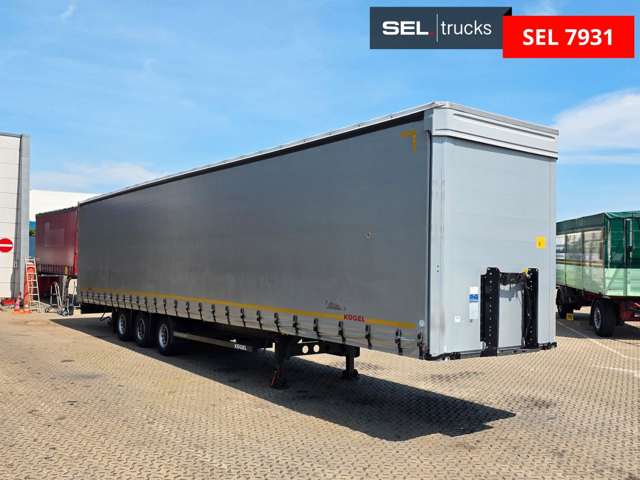 Kögel S24 -1 / Long Trailer 14,90m / Hubdach / Mega - Semi-reboque de lona: foto 3 Kögel S24 -1 / Long Trailer 14,90m / Hubdach / Mega - Semi-reboque de lona: foto 3