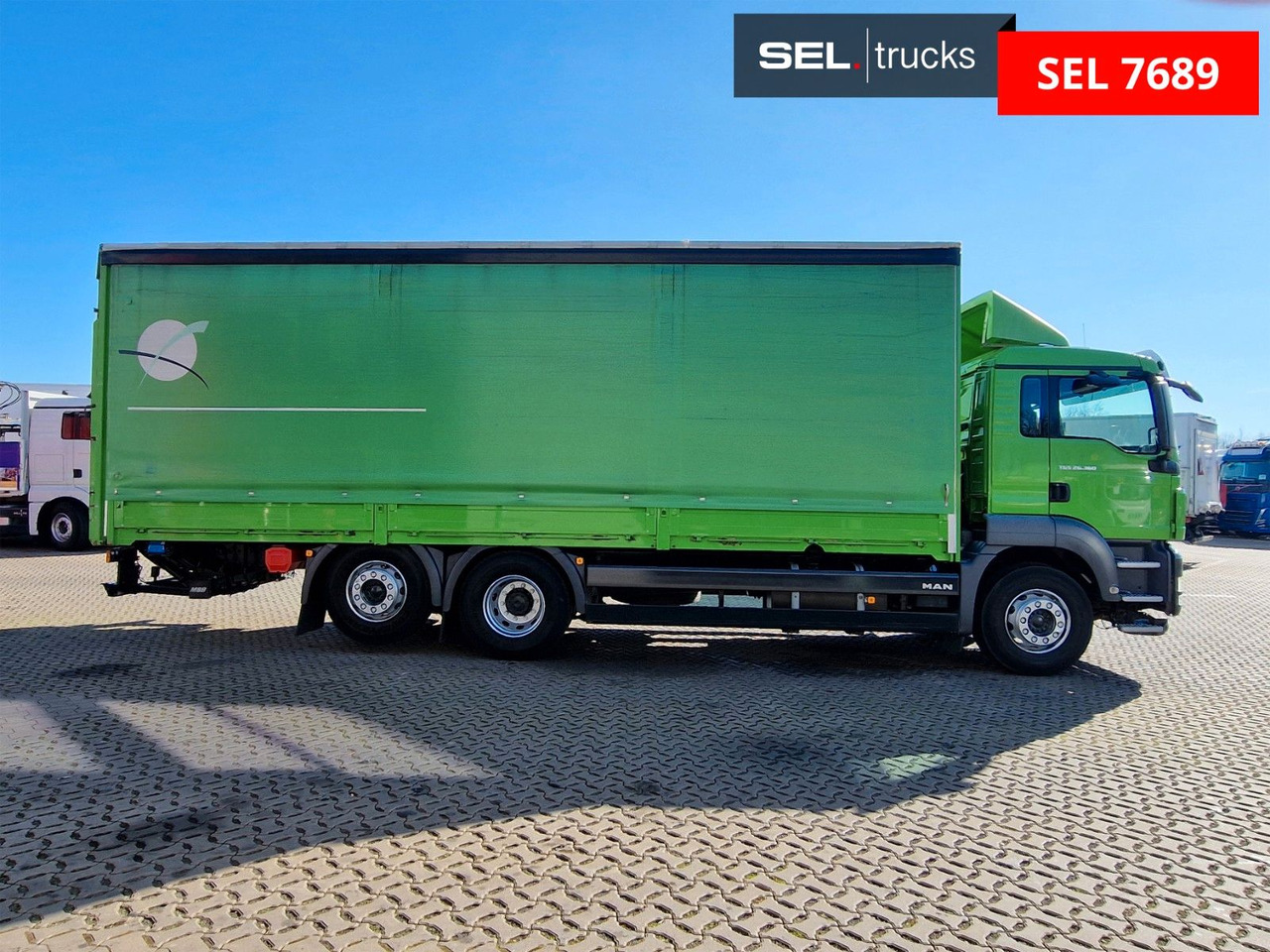MAN TGS 26.360 6X2-2 BL / Ladebordwand / Aluklappen - Caminhão com lona: foto 4 MAN TGS 26.360 6X2-2 BL / Ladebordwand / Aluklappen - Caminhão com lona: foto 4
