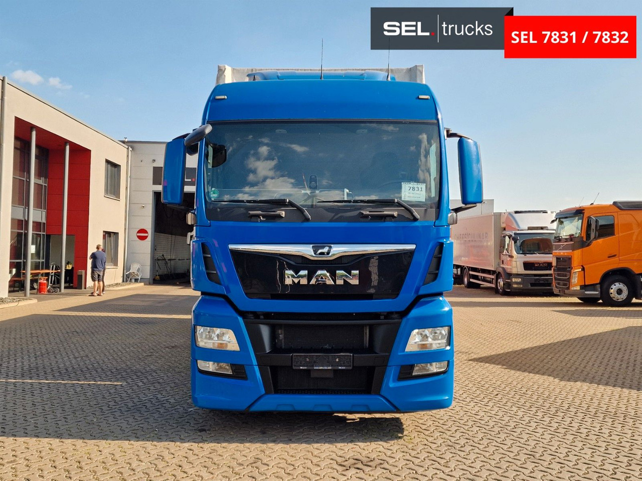 MAN TGX 18.440 4X2 LL-U / Intarder /Jumbo /Durchlade - Caminhão com lona: foto 2 MAN TGX 18.440 4X2 LL-U / Intarder /Jumbo /Durchlade - Caminhão com lona: foto 2