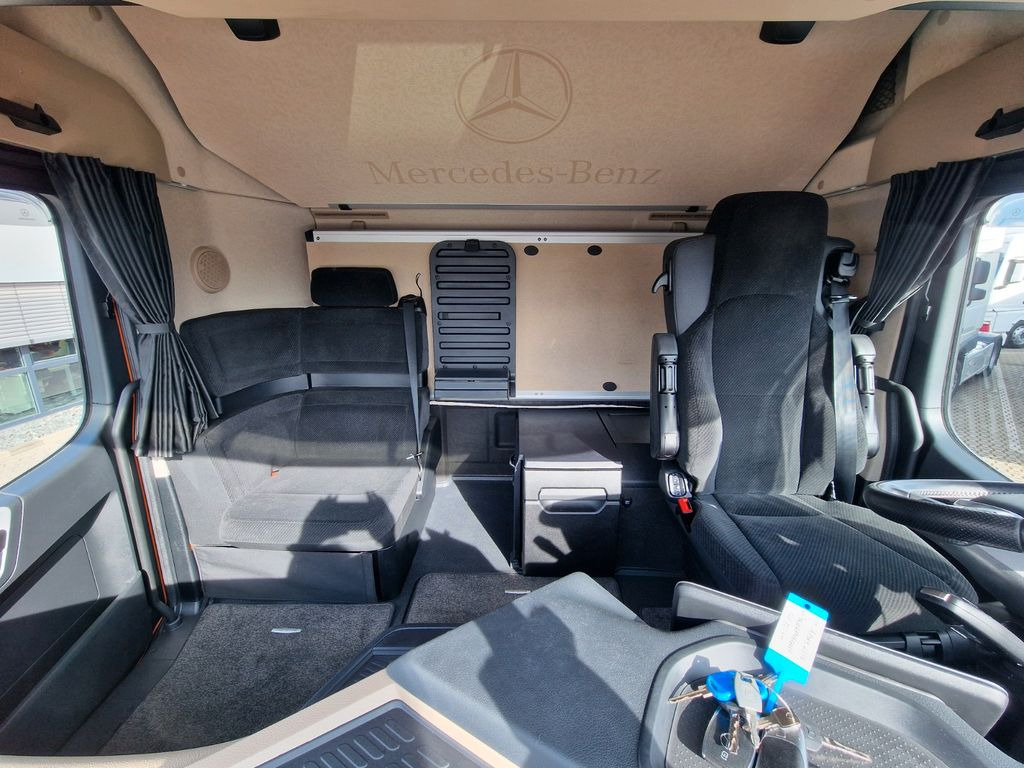 Caminhão com lona Mercedes-Benz Actros 2548 / Retarder / Aluklappen / Euro 6E: foto 19