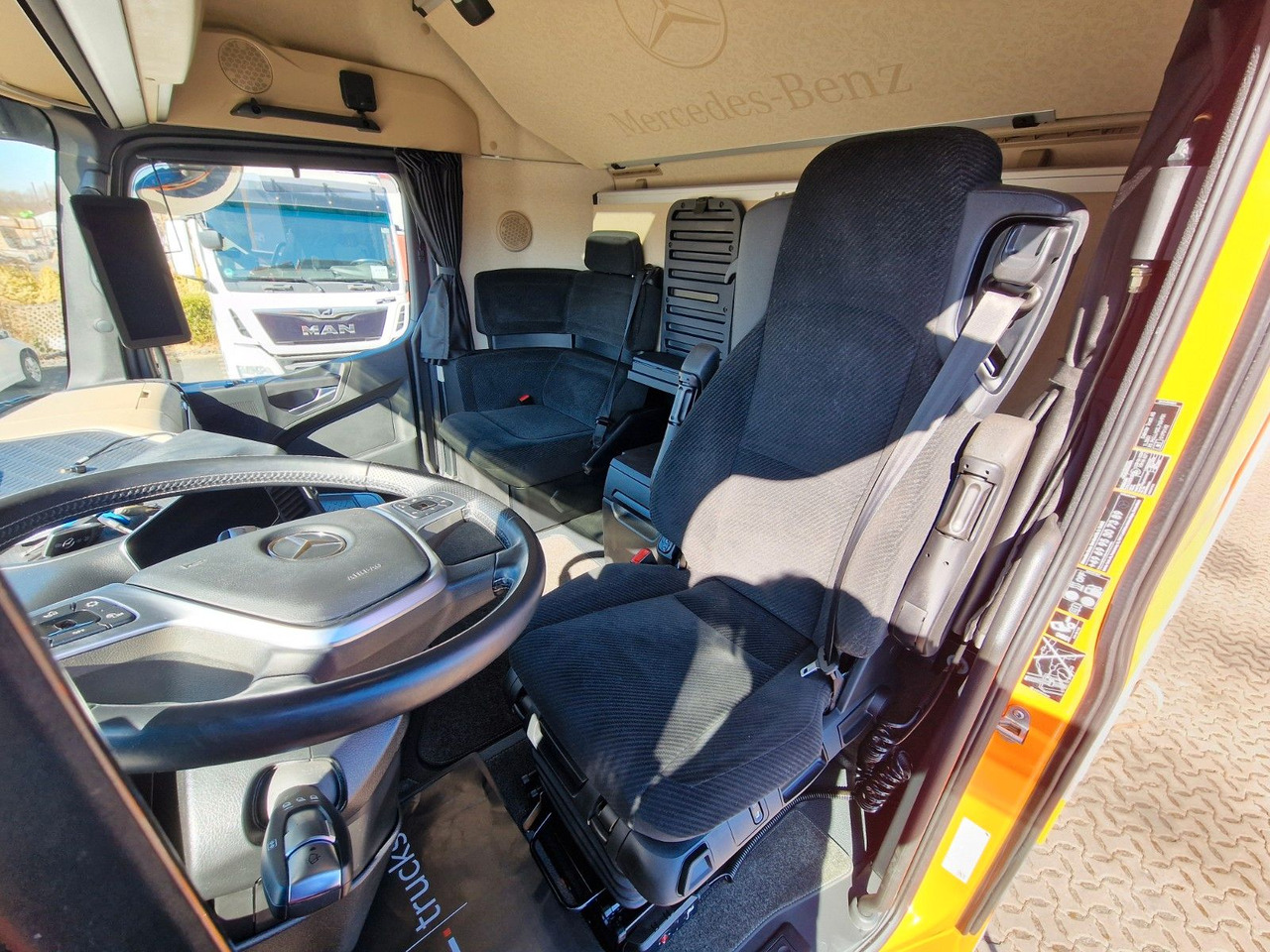 Caminhão com lona Mercedes-Benz Actros 2548 / Retarder / Euro 6E / Aluklappen: foto 14