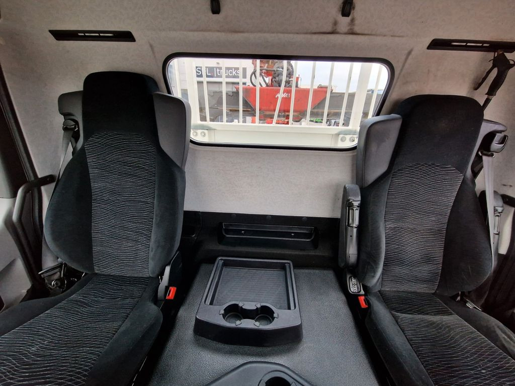 Camião de caixa aberta/ Plataforma, Caminhão grua Mercedes-Benz Antos 1832 / MKG Kran: foto 20