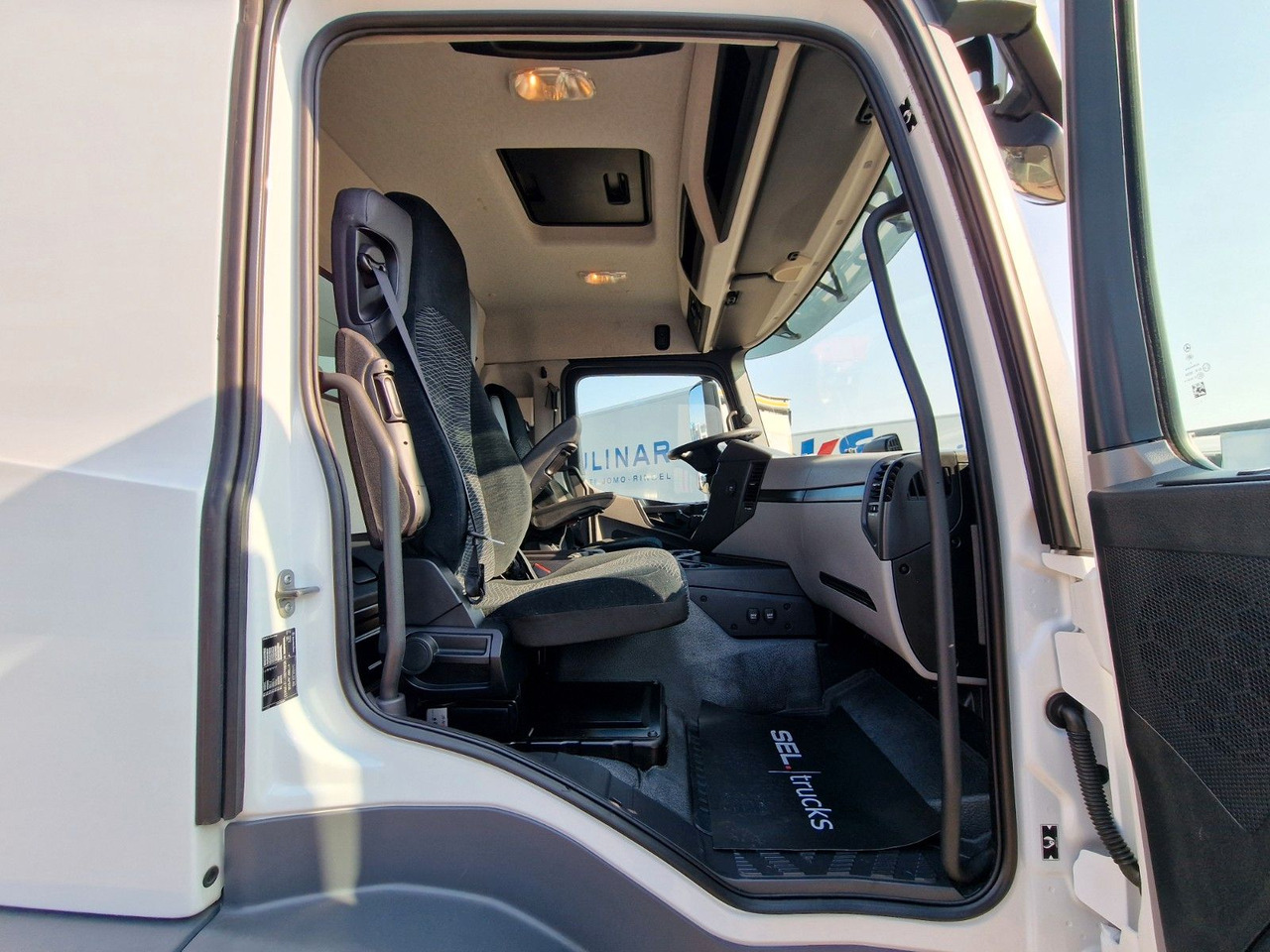 Caminhão grua Mercedes-Benz Antos 2540 / Fernbedienung / Lenkachse: foto 18