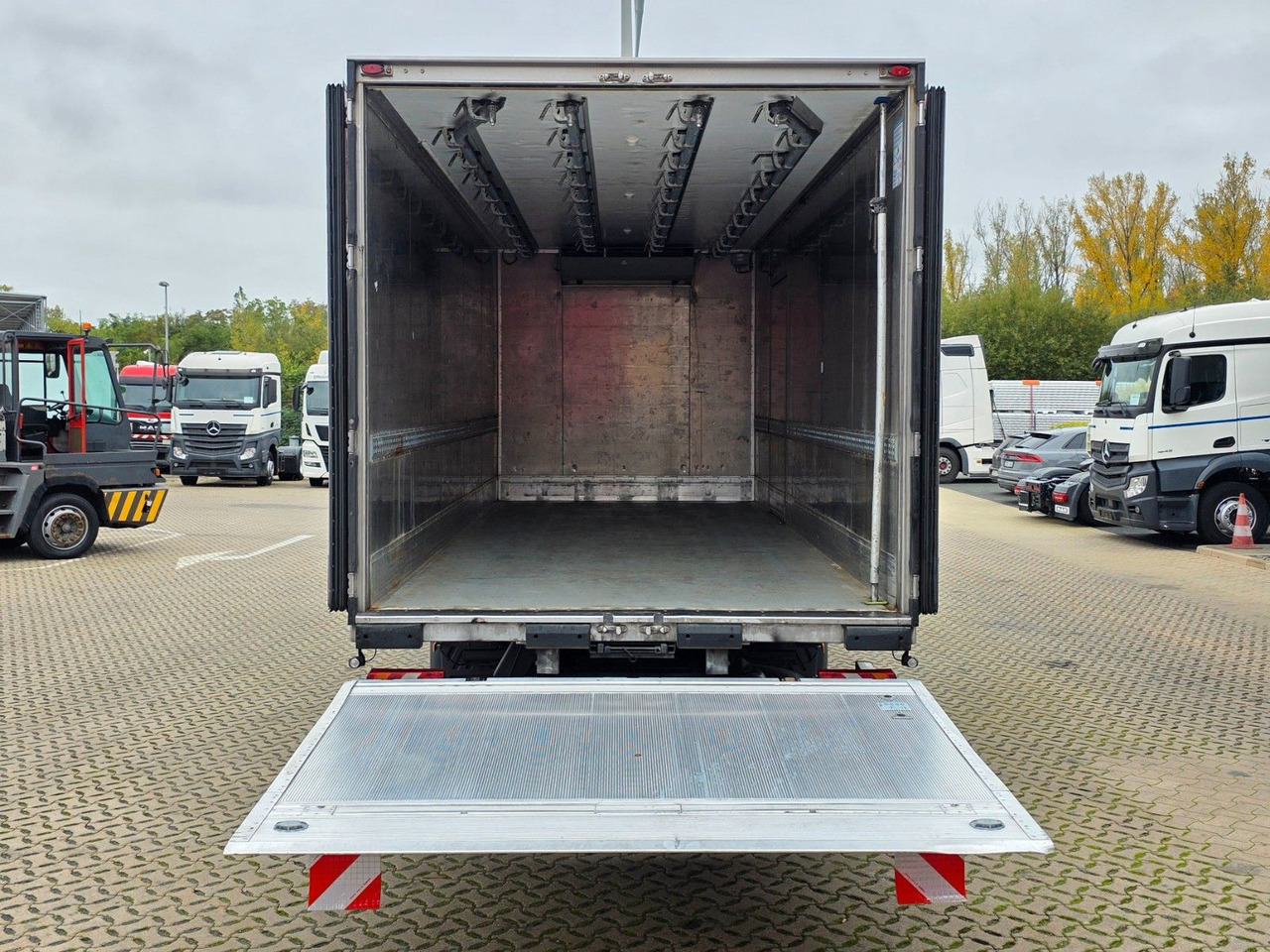 Mercedes-Benz Atego 1523 / LBW / ROHRBAHN/ Carrier - Caminhão frigorífico: foto 1 Mercedes-Benz Atego 1523 / LBW / ROHRBAHN/ Carrier - Caminhão frigorífico: foto 1