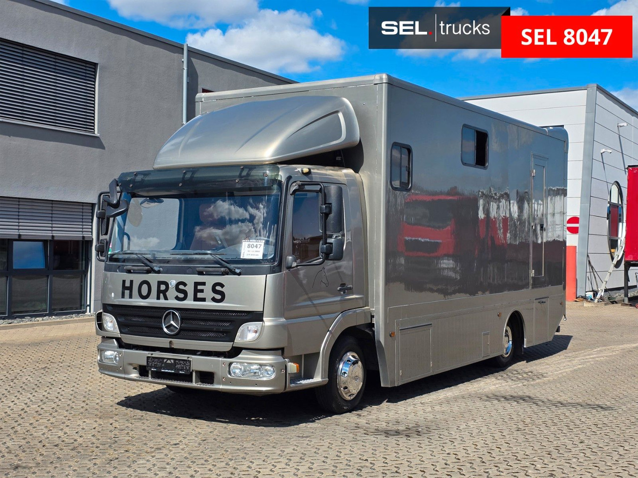 Mercedes-Benz Atego 818L - Caminhão transporte de gado: foto 1 Mercedes-Benz Atego 818L - Caminhão transporte de gado: foto 1