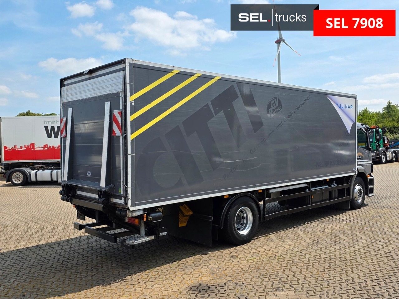 Mercedes-Benz Axor 1824L / Ladebordwand / Carrier Supra 950Mt - Caminhão frigorífico: foto 5 Mercedes-Benz Axor 1824L / Ladebordwand / Carrier Supra 950Mt - Caminhão frigorífico: foto 5