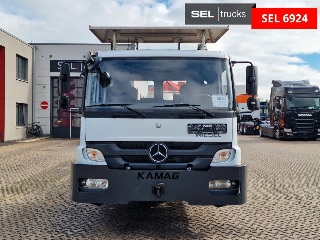 Mercedes-Benz KAMAG WBH 25 / Wiesel Umsetzer Sattelplatte - Caminhão transportador de contêineres/ Caixa móvel: foto 2 Mercedes-Benz KAMAG WBH 25 / Wiesel Umsetzer Sattelplatte - Caminhão transportador de contêineres/ Caixa móvel: foto 2
