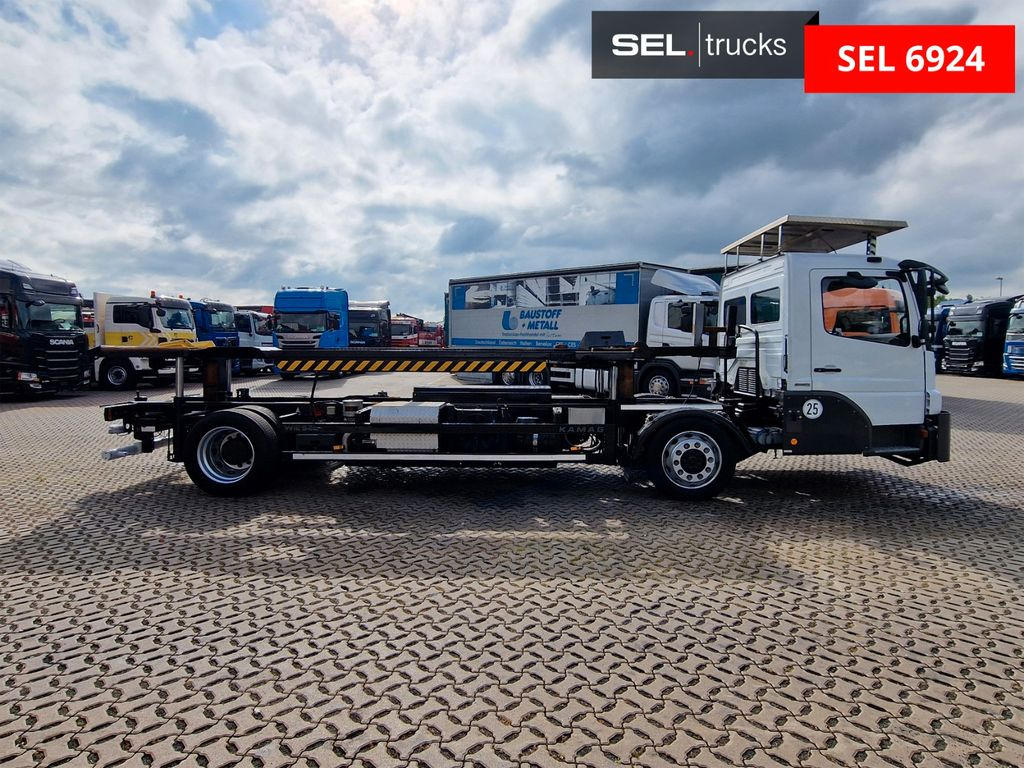 Mercedes-Benz KAMAG WBH 25 / Wiesel Umsetzer Sattelplatte - Caminhão transportador de contêineres/ Caixa móvel: foto 4 Mercedes-Benz KAMAG WBH 25 / Wiesel Umsetzer Sattelplatte - Caminhão transportador de contêineres/ Caixa móvel: foto 4