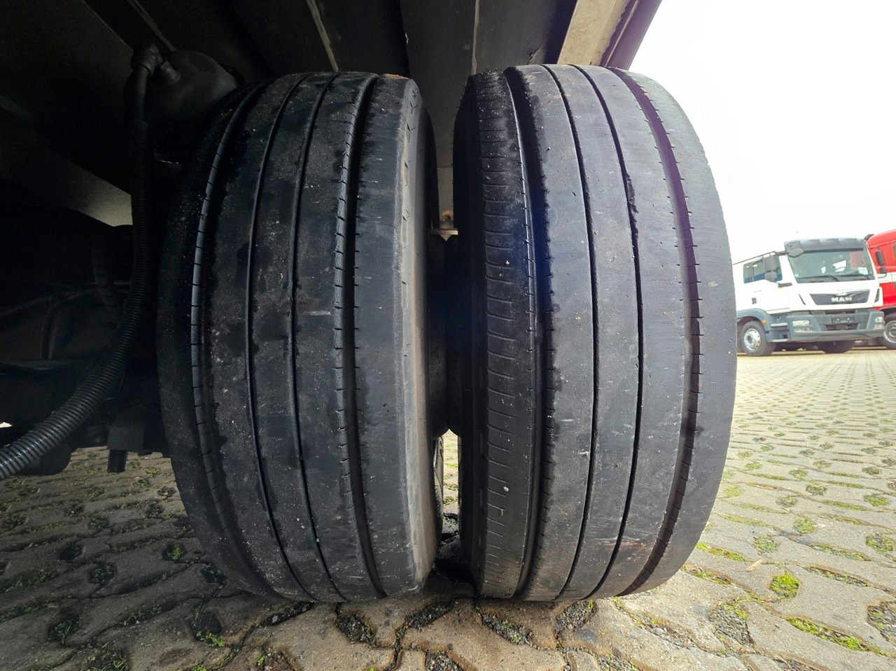 Semi-reboque de lona Meusburger MPS-3 / Radmulde / Lenk-Liftachse /Verbreiterbar: foto 34 Semi-reboque de lona Meusburger MPS-3 / Radmulde / Lenk-Liftachse /Verbreiterbar: foto 34