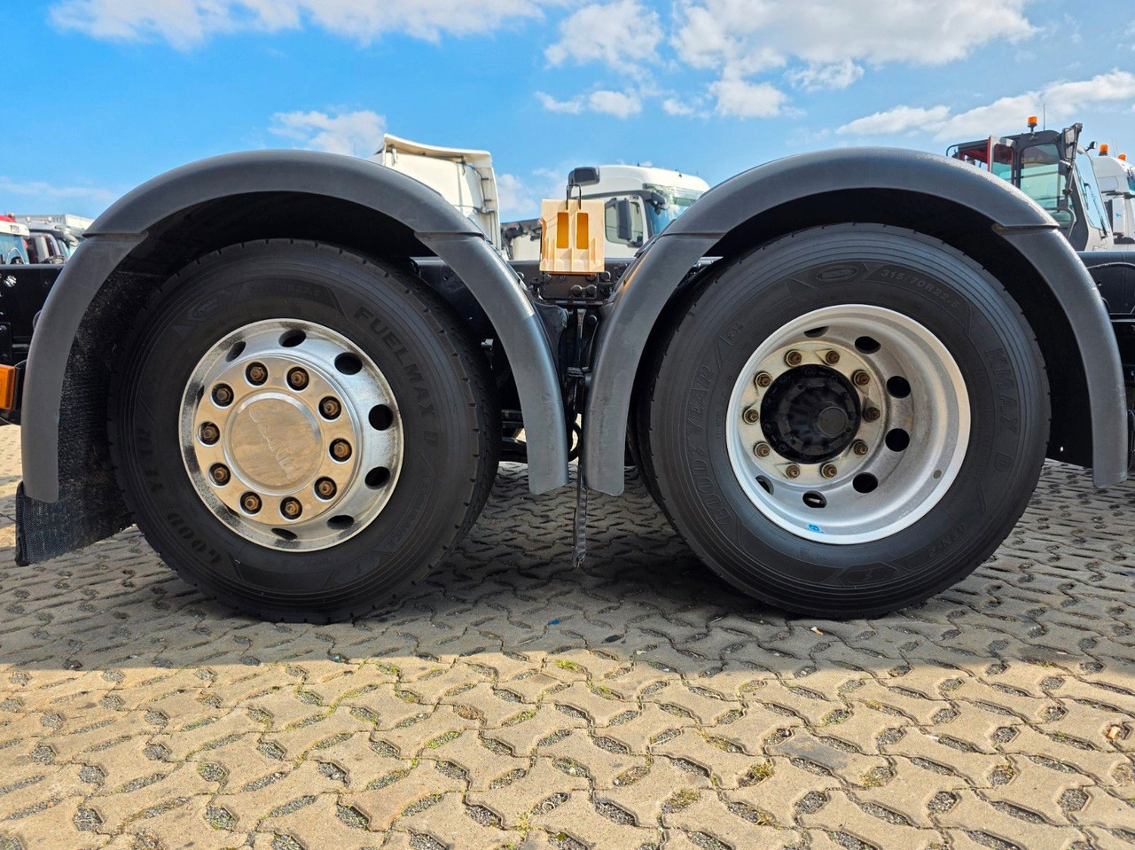 Caminhão chassi Scania P420 LB6X2*4MNA / Retarder  / PTO / ADR: foto 41