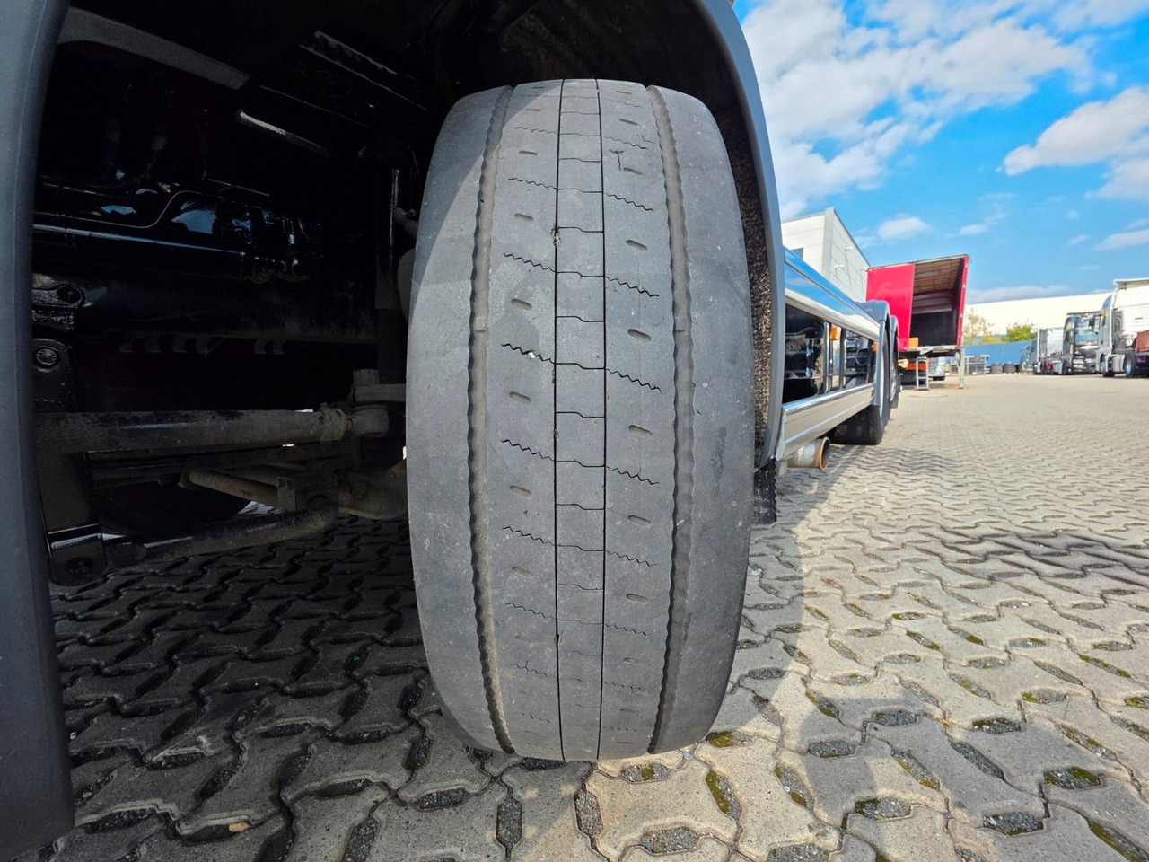 Caminhão chassi Scania P420 LB6X2*4MNA / Retarder  / PTO / ADR: foto 32